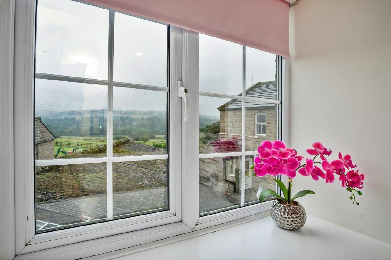 Finest Retreats - Cloggers Cottage Darley Exteriér fotografie